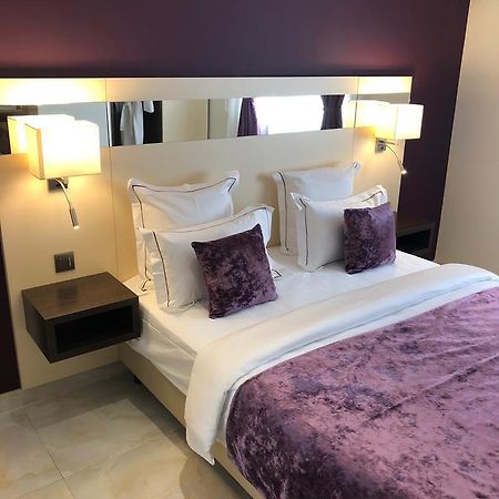Hotel M'Lys Conakry Kültér fotó